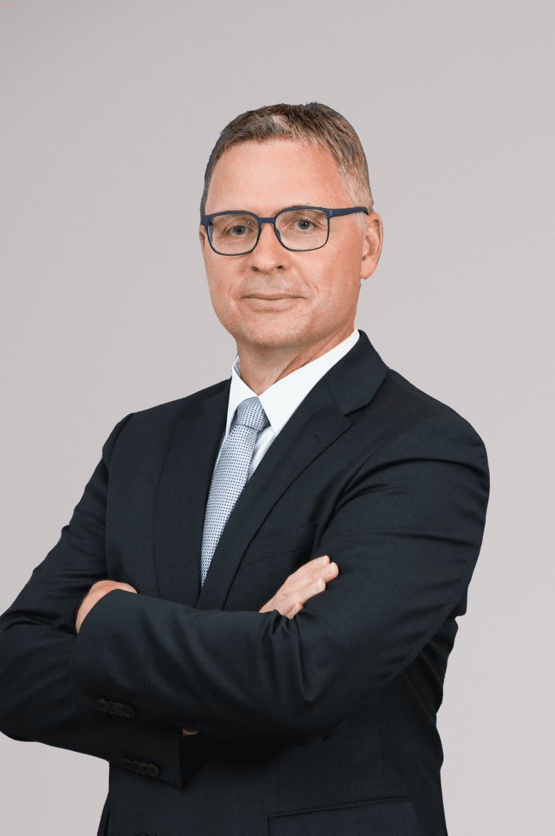 Mag. Oliver WALTHER